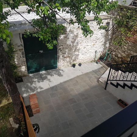Villa Grigor Berat Eksteriør bilde